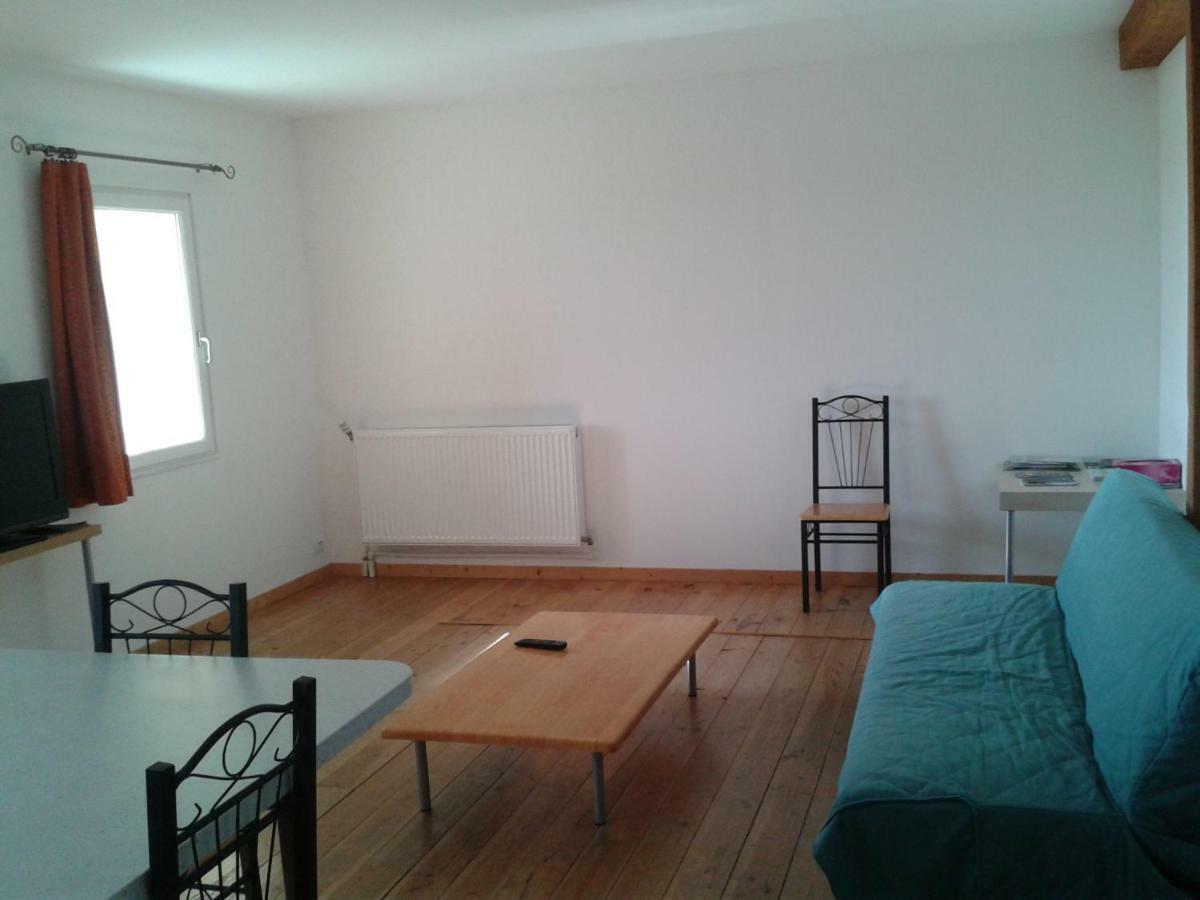 Ferienwohnung Le Bon Air Est Dans Le Pre Champagnac  Exterior foto