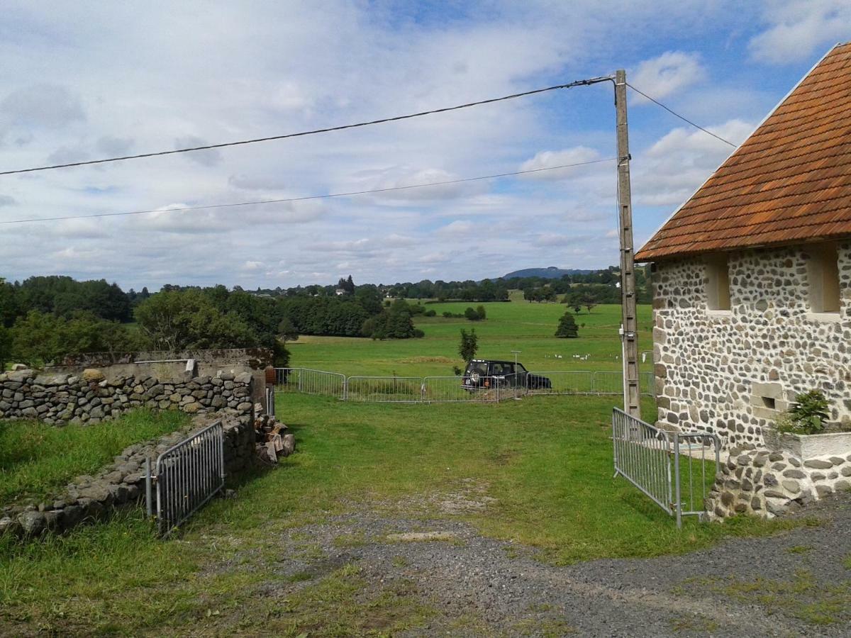 Ferienwohnung Le Bon Air Est Dans Le Pre Champagnac  Exterior foto